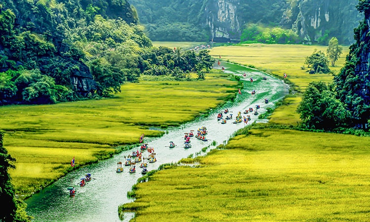 Your Ultimate Guide to Ninh Binh: Exploring Vietnam’s Best-Kept Secrets